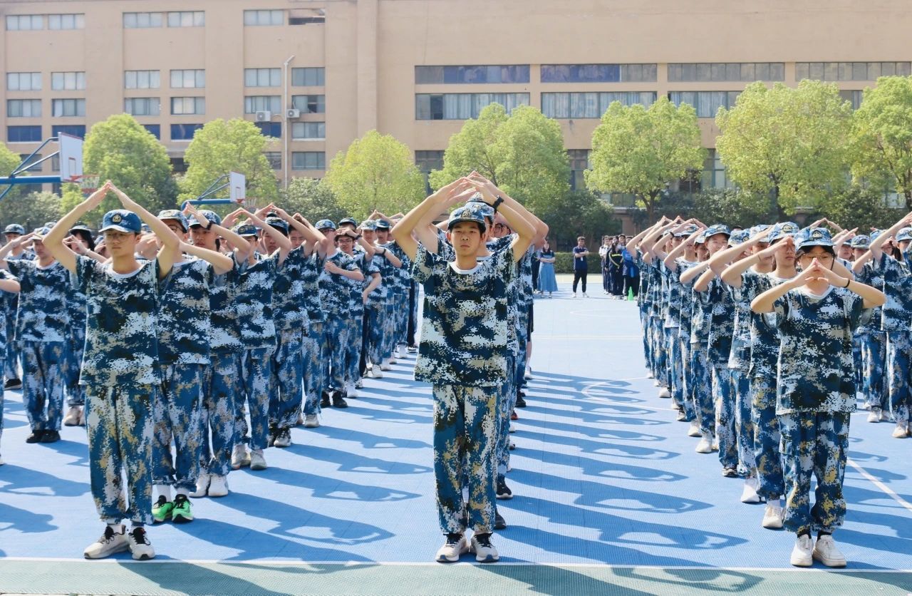 【少年戎装风华茂 热血青春展英姿】 武汉澳新高级中学2024级新生励志教育研学活动圆满完成